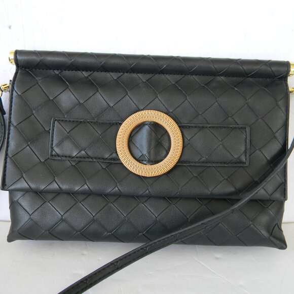 STEVE MADDEN BLACK WOVEN CLUTCH CROSSBODY O-RING DETAIL - Picture 1 of 9